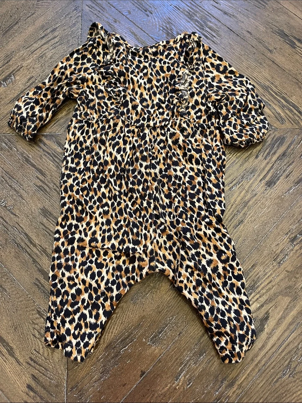 Old Navy Leopard-Print Romper 3-6M